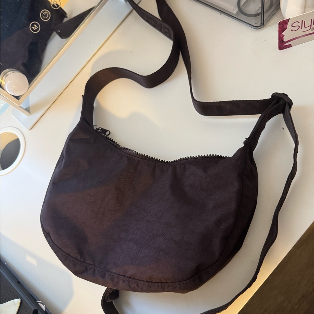 BAGGU Small Crescent Bag